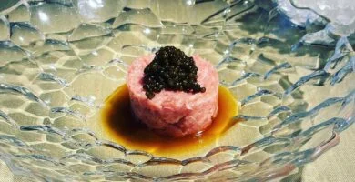 Tartar de toro con caviar Caspian Pearl