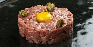 comer cruda la yema del huevo