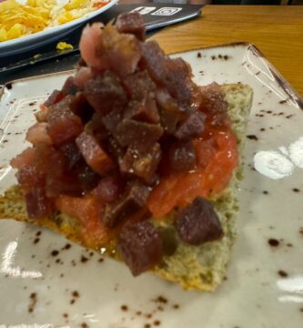 Tartar de Atún con Tomate